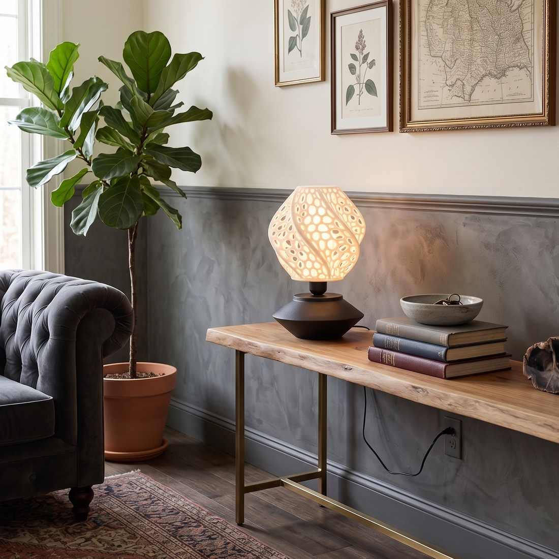 Fractis Orbit Table Lamp